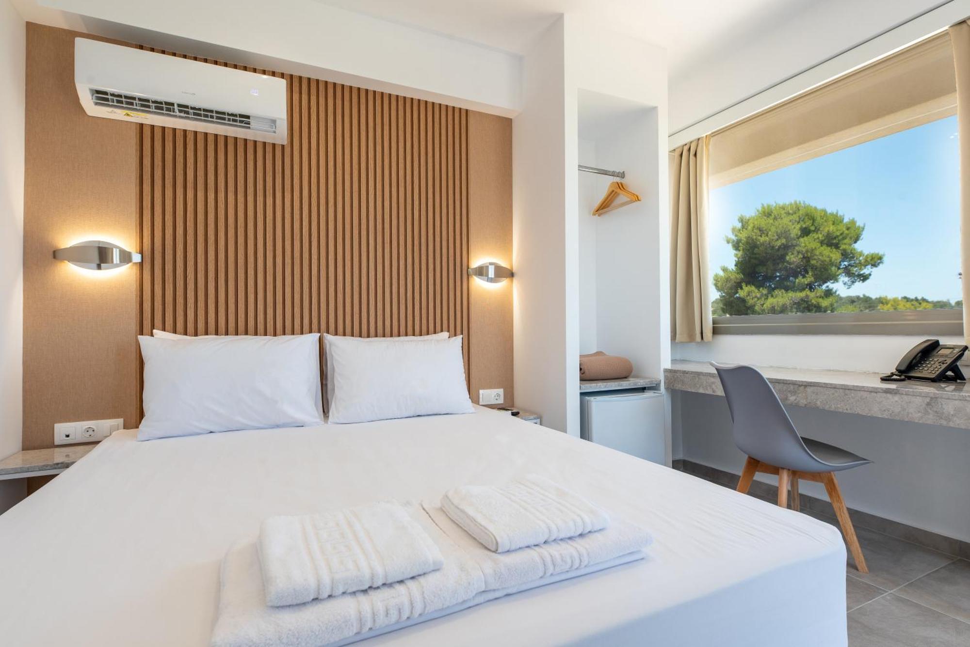 Airscape Hotel Free Shuttle From Athen'S Airport Луца Номер фото